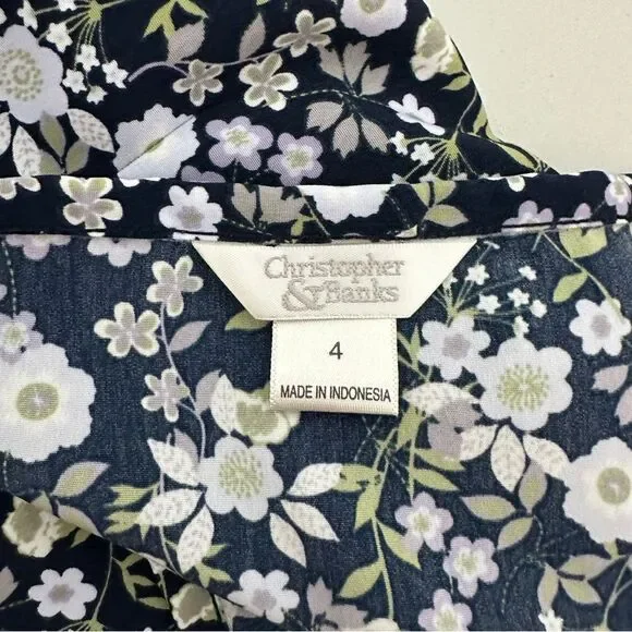 Christopher and Banks long floral skirt with zipper on the side. Size 4 - Picture 5 of 7